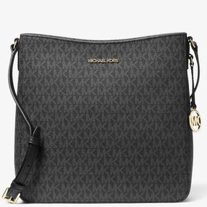 Jet Set Travel Large Logo Messenger Bag LIKE NEW NO CALLOUTS!